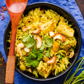 Riz Byriani, Oeuf Brouillé,  Abricot, Légumes, Chou Fleur, Fruits Secs, Coriandre