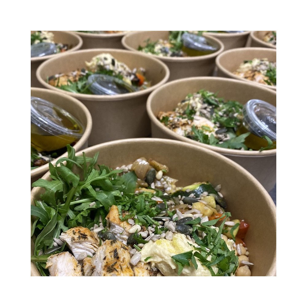Poke de Poulet Cacahuetes, Riz, Courgettes, Carottes rapees, sauce sésame