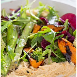 Poke  Légumes rôtis, Boulgour, Poulet Grillé, Houmous, Graines