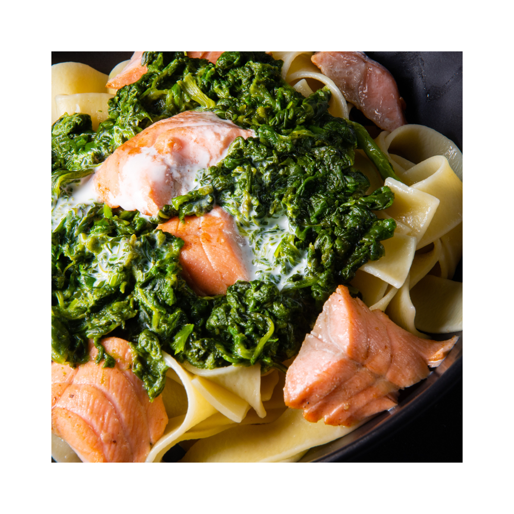 Pates au Saumon Grillé , Crème aux Epinards, Parmesan
