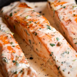 Saumon grillé à la creme de poireaux, Fusilli